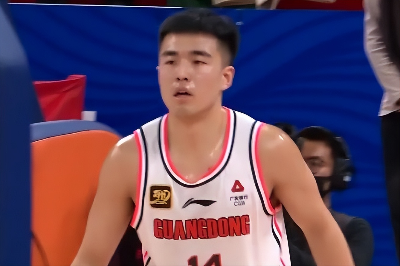 上海男篮遭遇惨败，反思不足之处的简单介绍