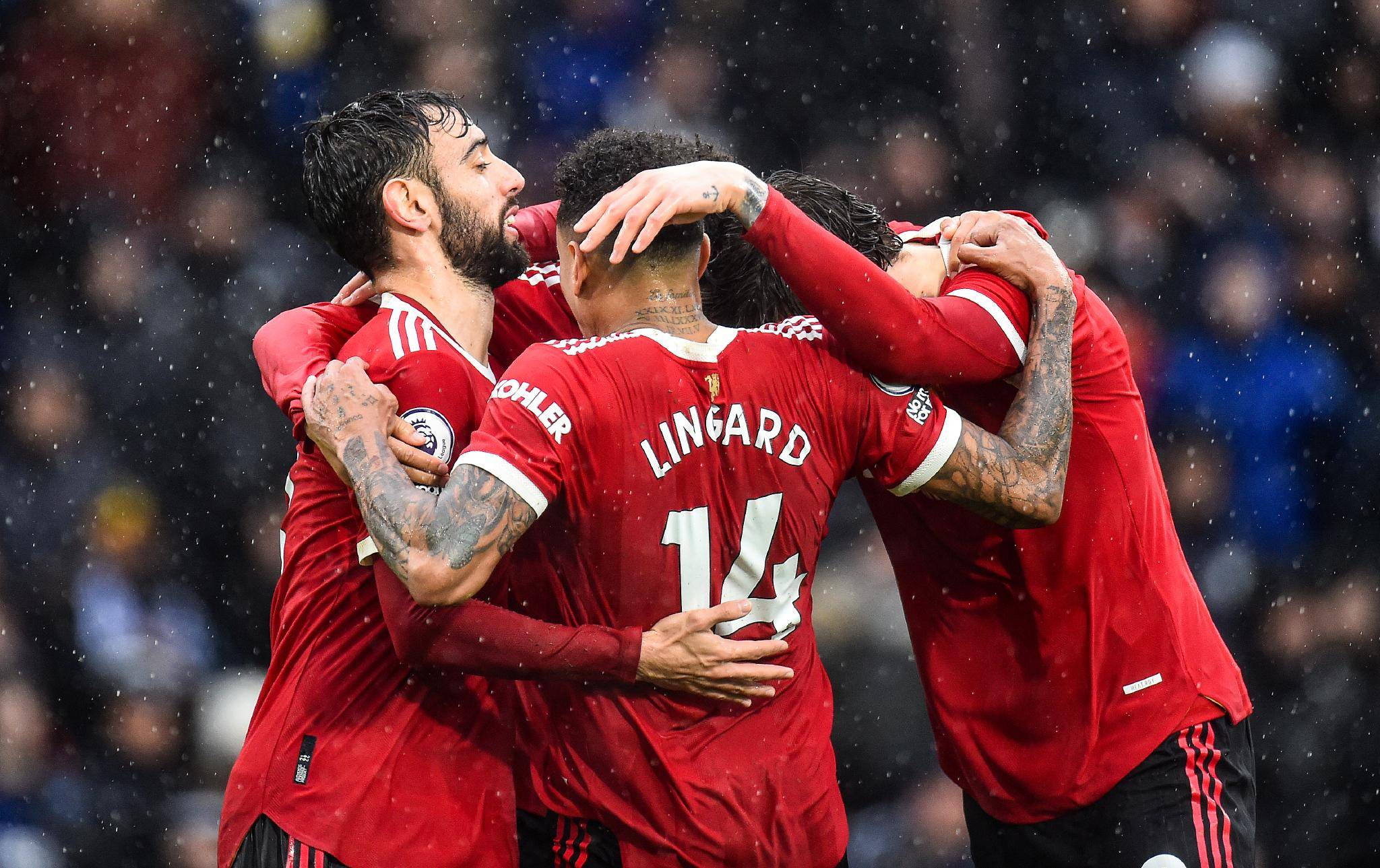 包含顶级足球联赛战况激烈，球队实力势均力敌的词条