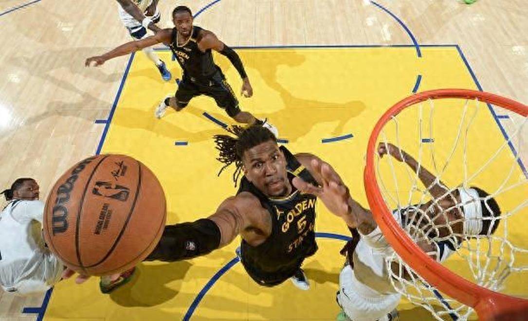 关于勇士内线大将再次受伤，将缺席数场比赛的信息