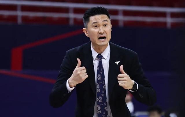 包含球场上的战火再次点燃，谁将笑到最后的词条