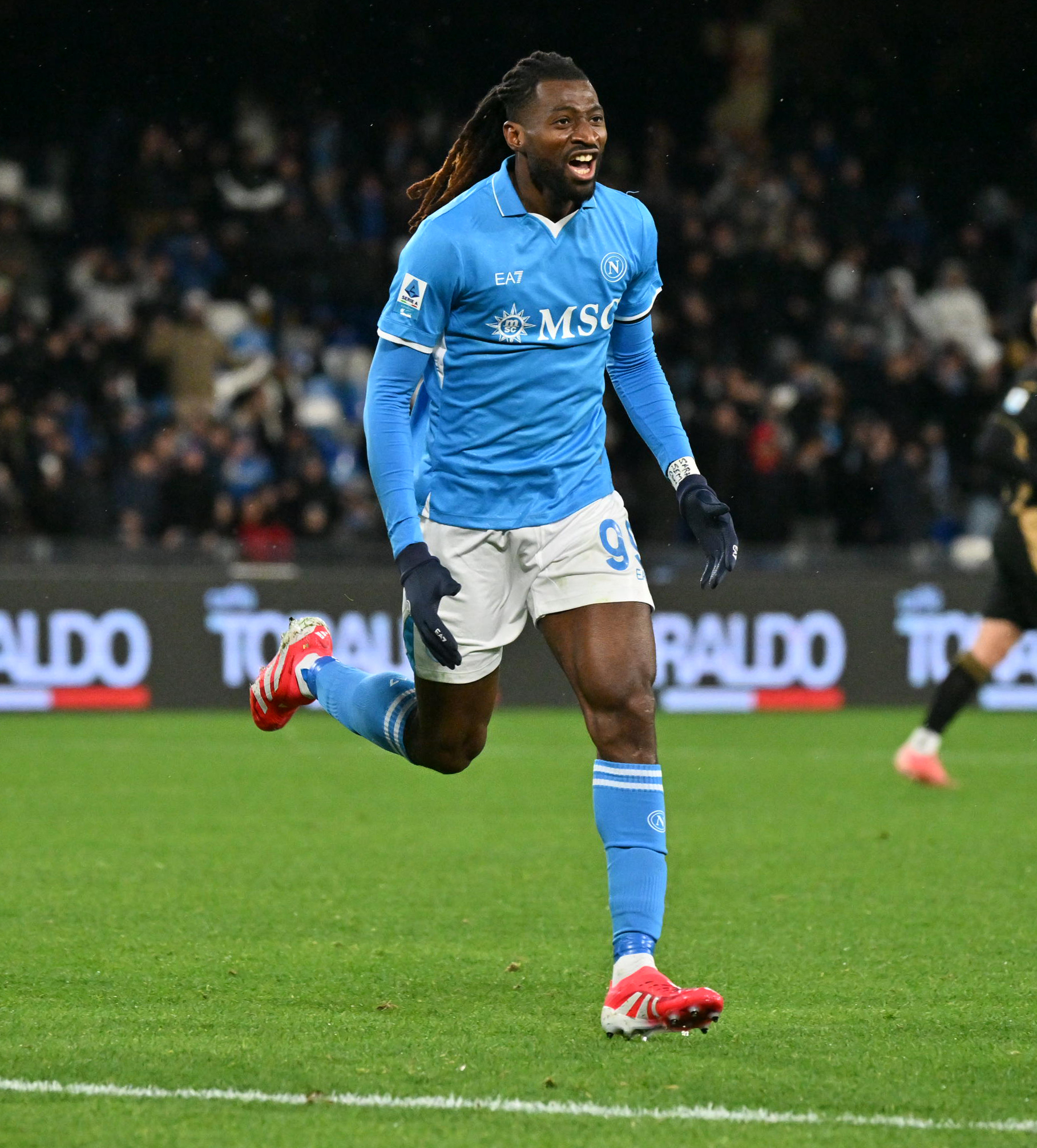 杏彩体育app-那不勒斯惊险战胜强劲对手！的简单介绍