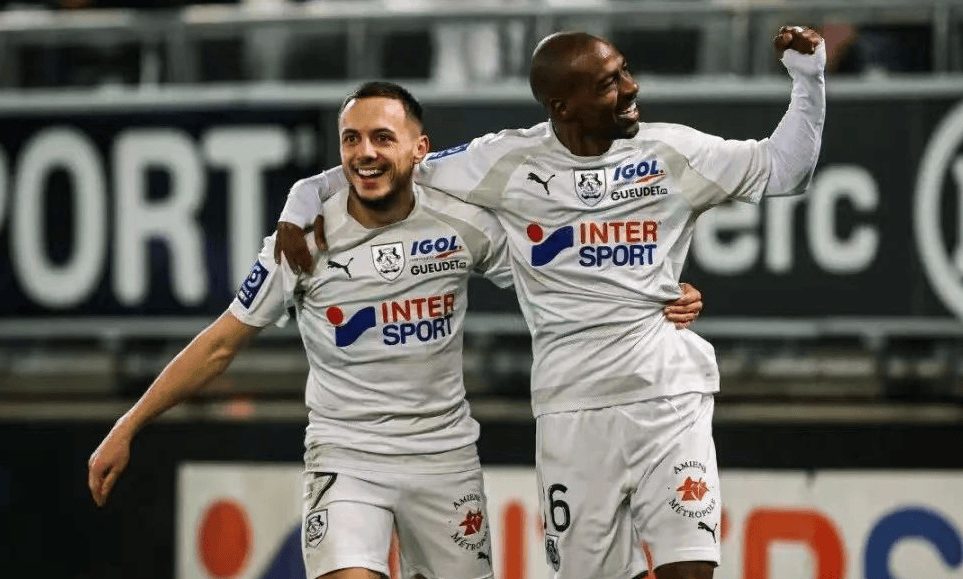 圣埃蒂安主场不敌亚眠，遭遇三连败的简单介绍