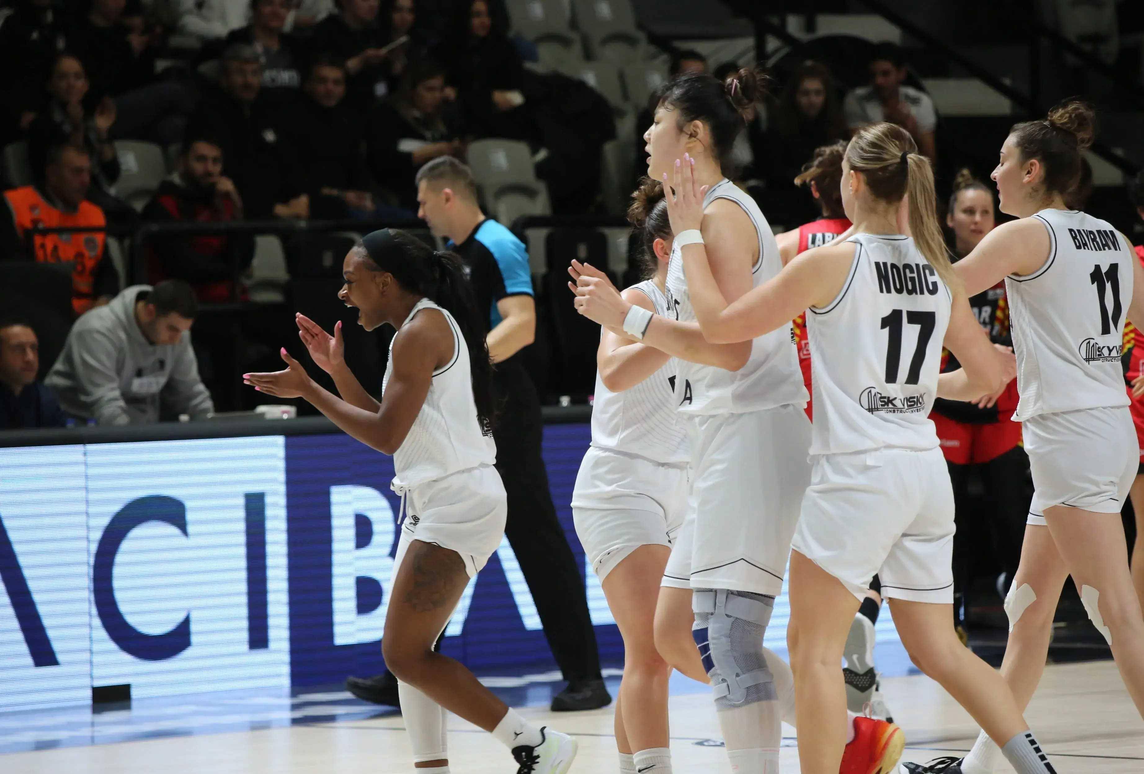 法国击败加拿大，晋级男子篮球半决赛