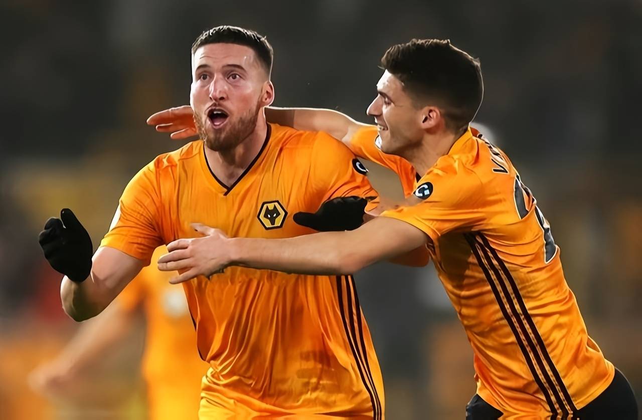 水晶宫客场大败狼队，遭遇连败的简单介绍