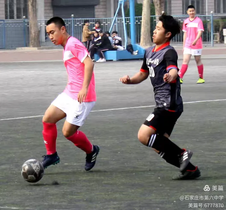 战术安排周密，比赛节奏激烈变化