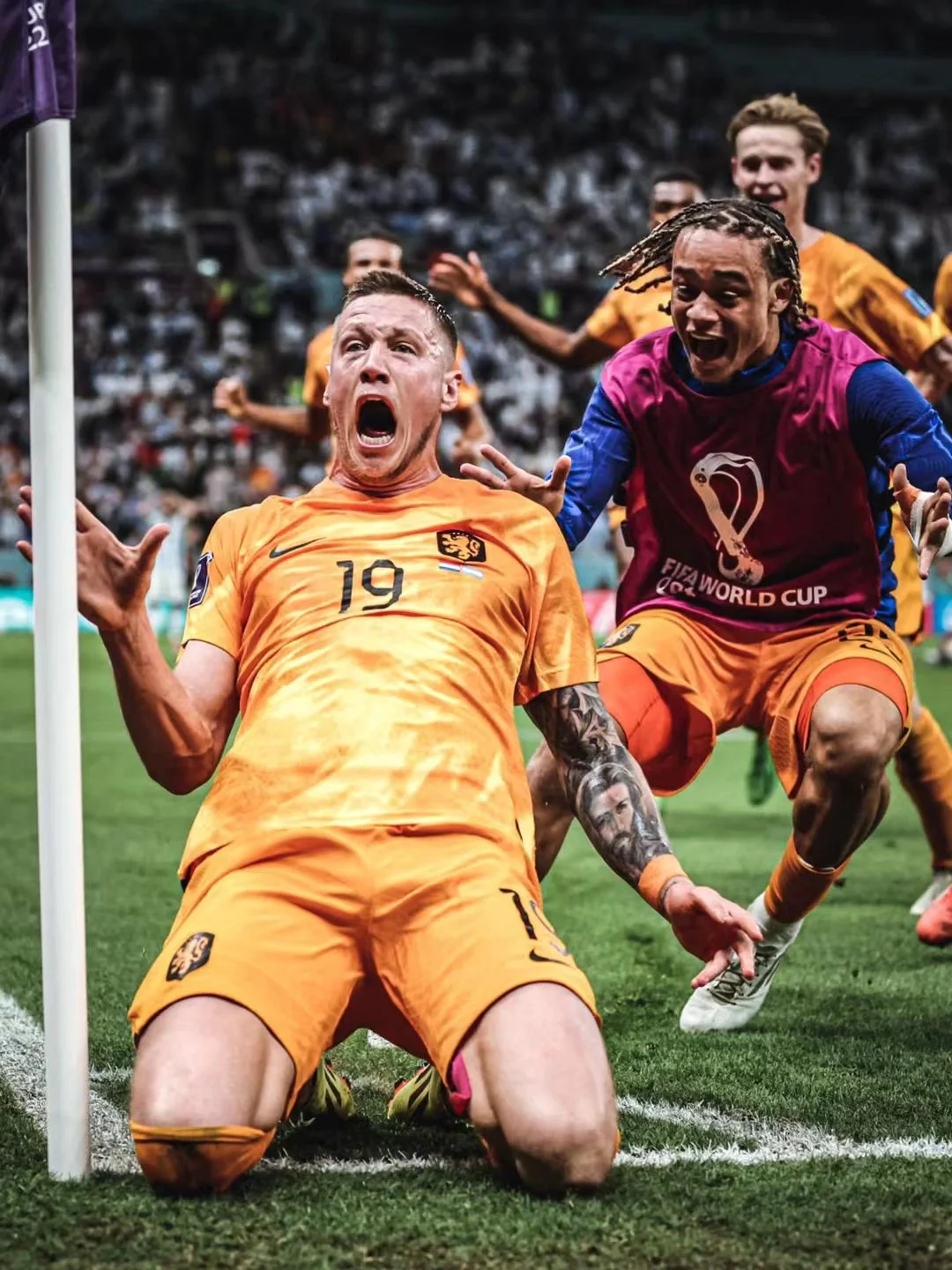 战术变换！球队巧妙布阵赢得比赛