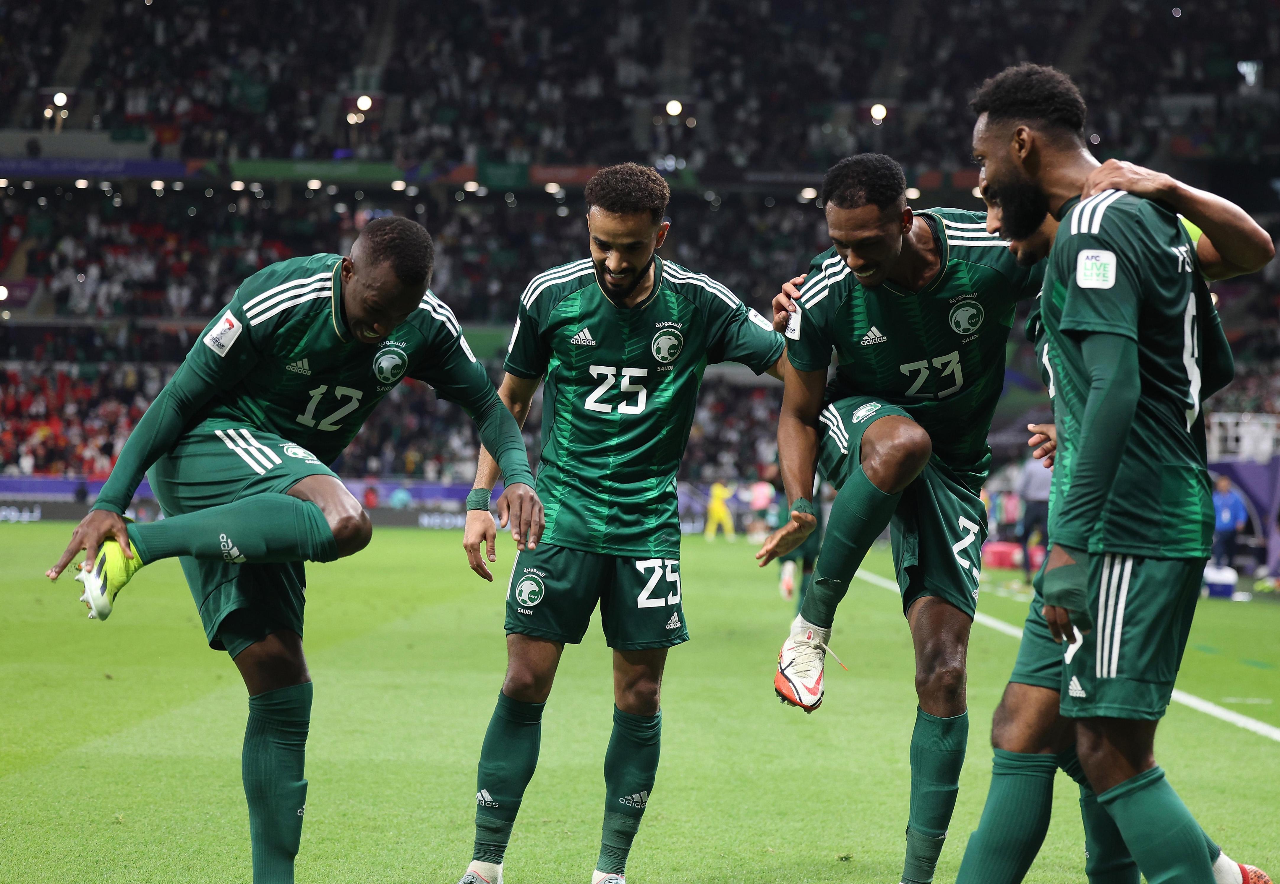 杏彩体育链接-墨西哥足球队在国际比赛中踢出好戏