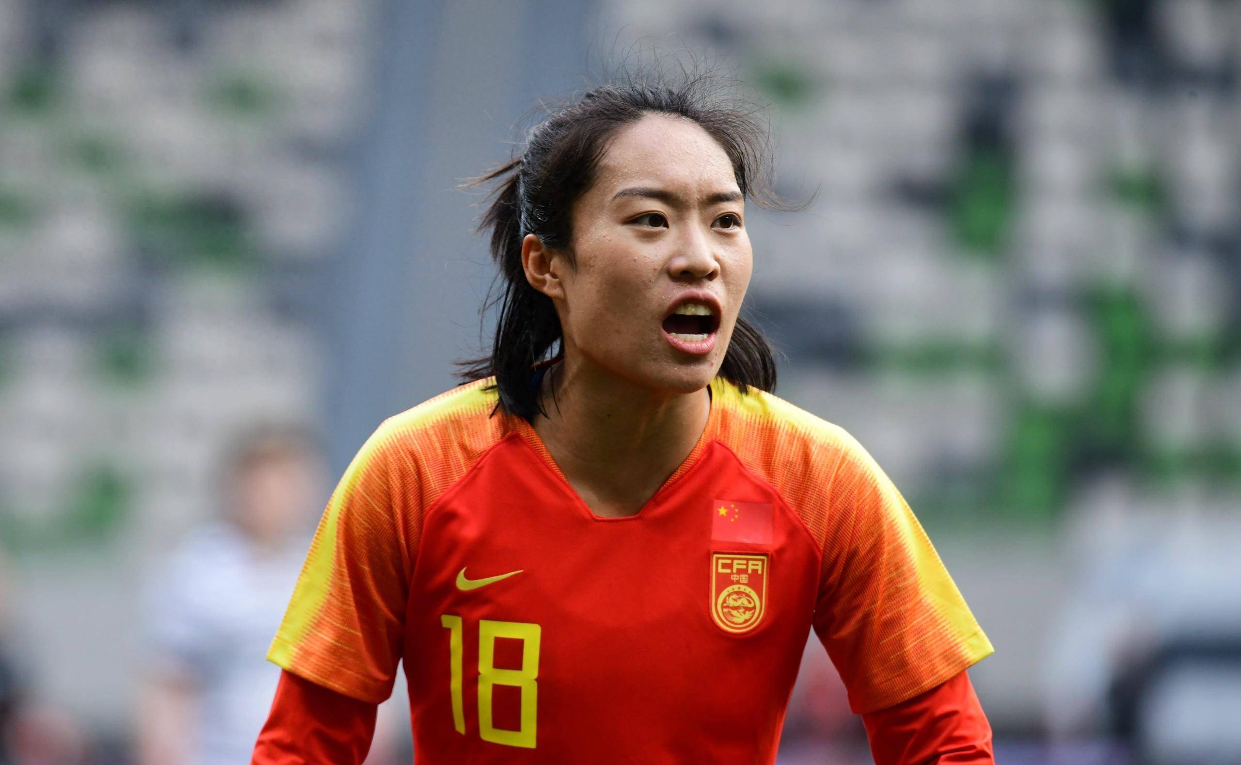 杏彩体育平台-关于女足比赛选手风采展露，活动吸引众多观众的信息