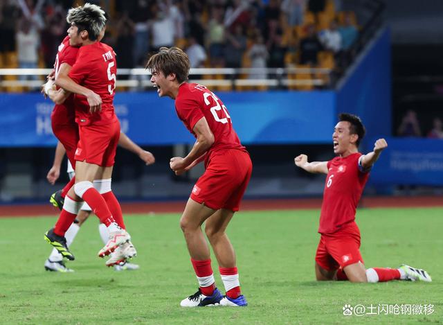 亚洲足球赛场上猛烈交锋备受瞩目的简单介绍