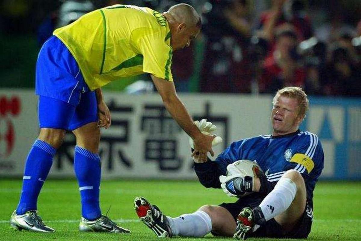 荷兰队在比赛中遭遇挫折