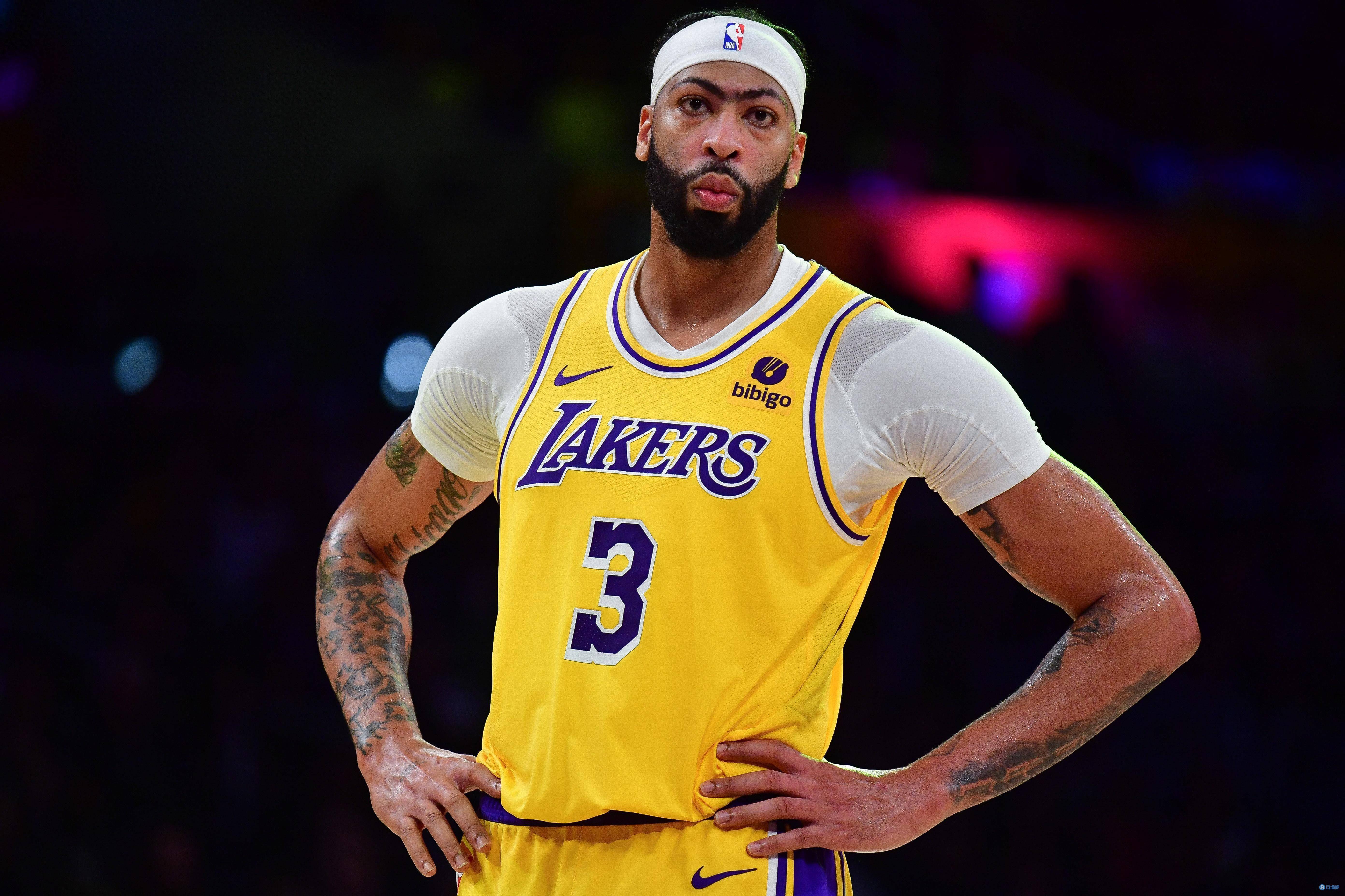 超级球员在比赛中展现出色表现