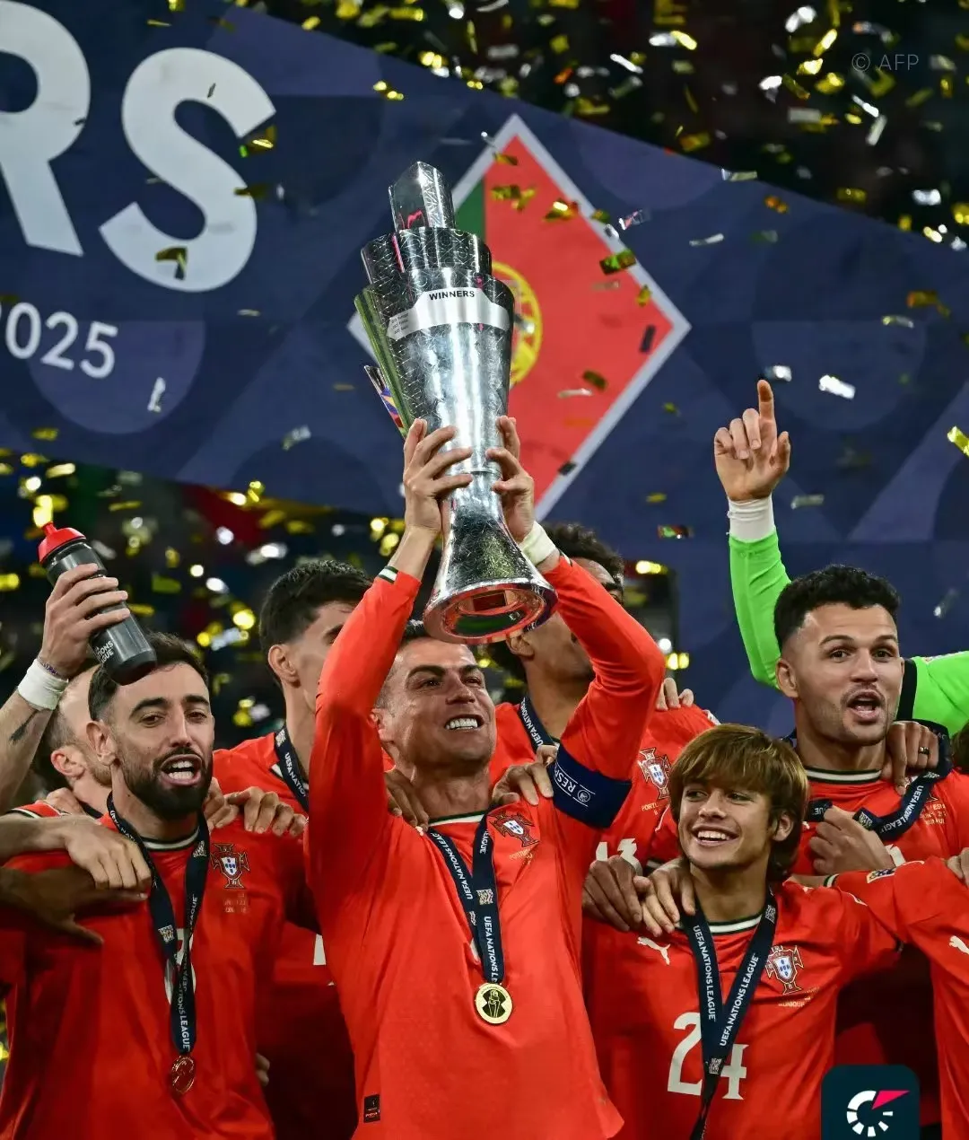 欧洲杯资格赛吹开竞赛号角，球迷热情鼓舞的简单介绍