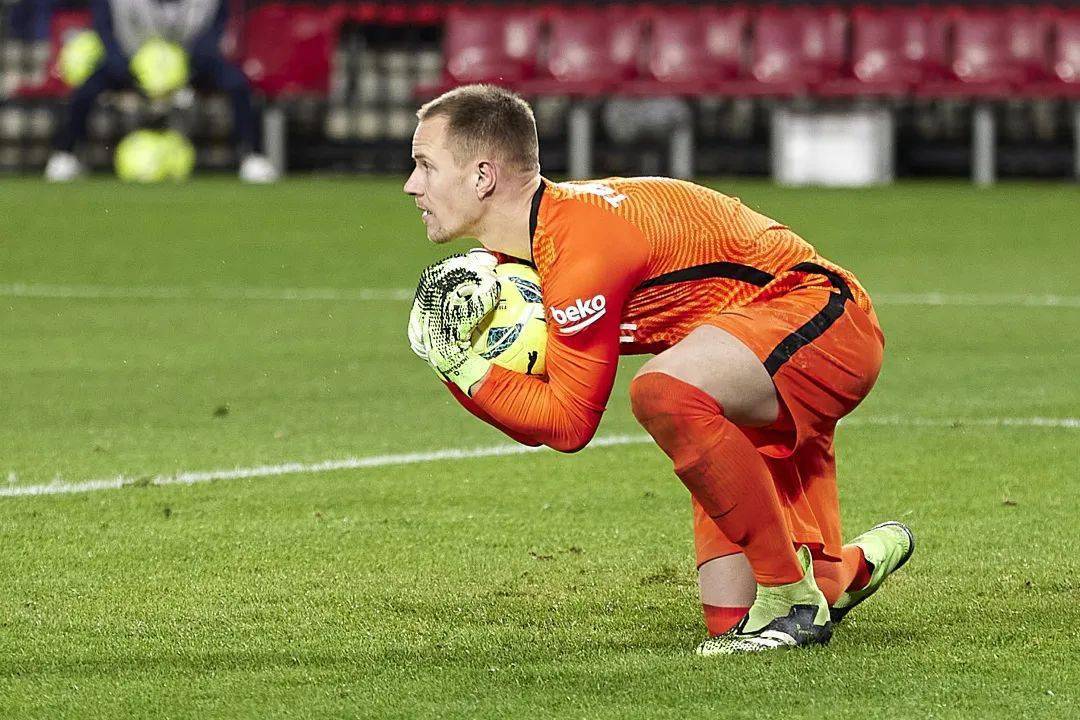 杏彩体育app-格拉纳达客场逼平巴列卡诺，保持稳定表现的简单介绍