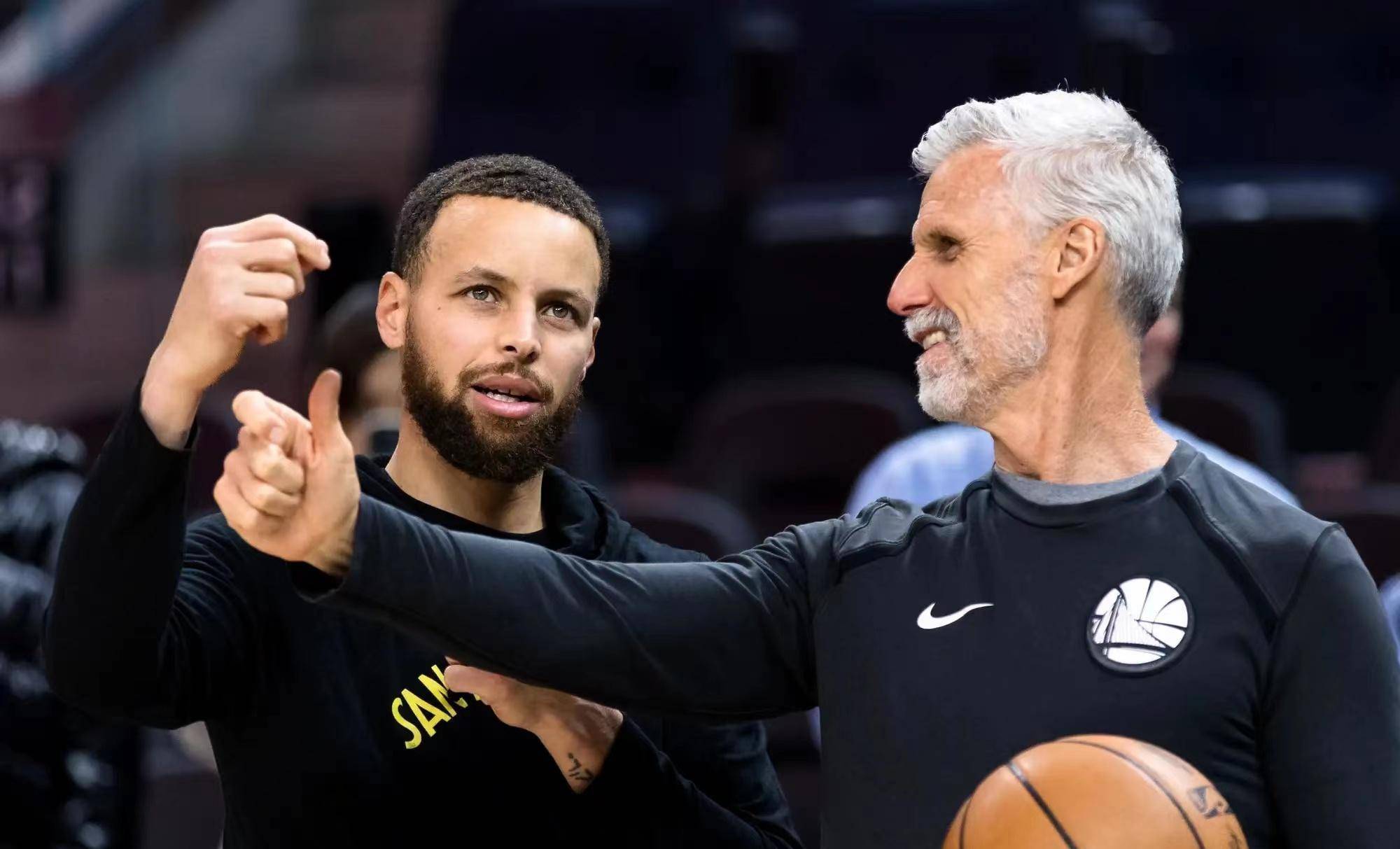 关于尼斯客场战平卡昂，积分榜排名不变的信息