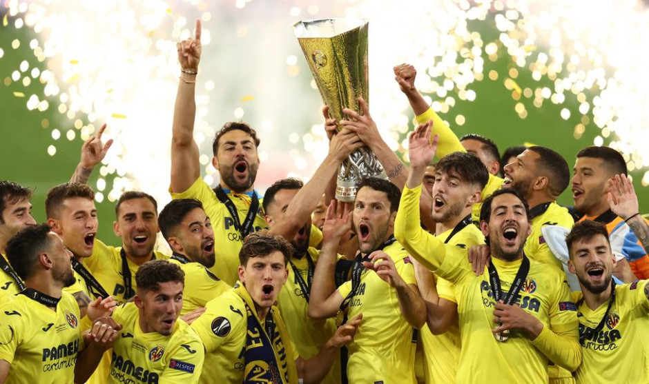 包含比利亚雷亚尔抢分成功，稳固在西甲中游位置的词条