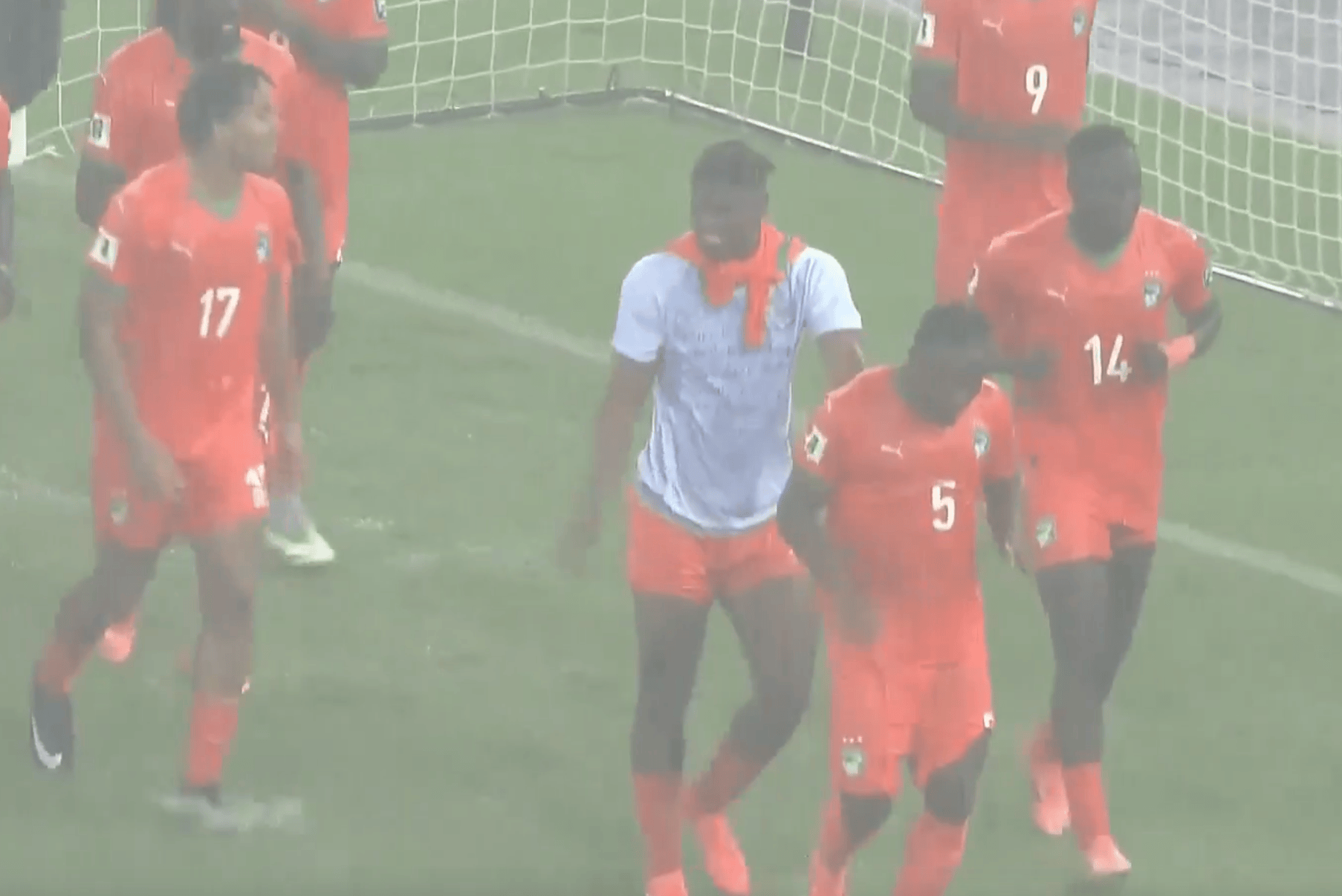 科特迪瓦队成功晋级足球比赛决赛