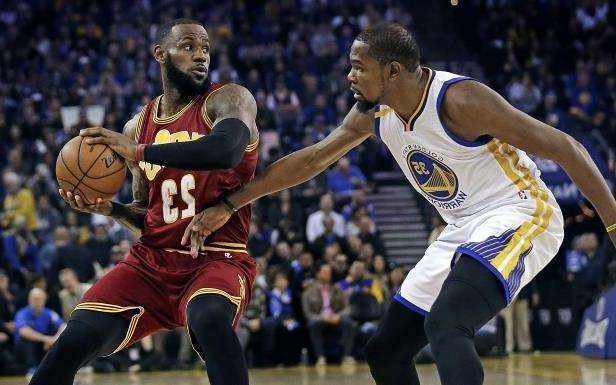 宿敌之间的对决非常引人入胜 宿敌之间的对决非常引人入胜