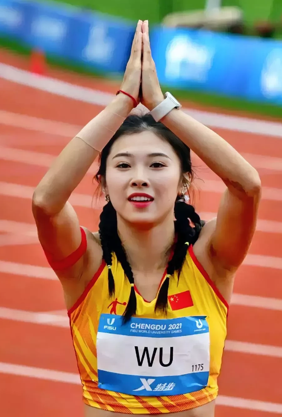 力挺新星!田径冠军故地再续传奇的简单介绍 力挺新星!田径冠军故地再续传奇的简单介绍